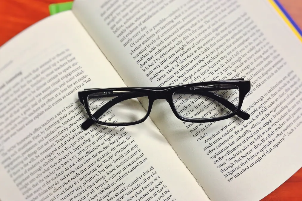 Tipografi dalam Layout Buku